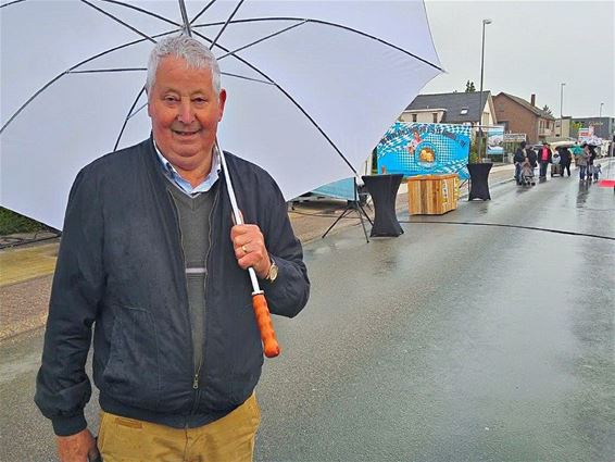 Avondmarkt Leopoldlaan letterlijk in het water - Lommel