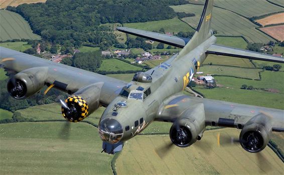 B-17 op Sanicole Airshow