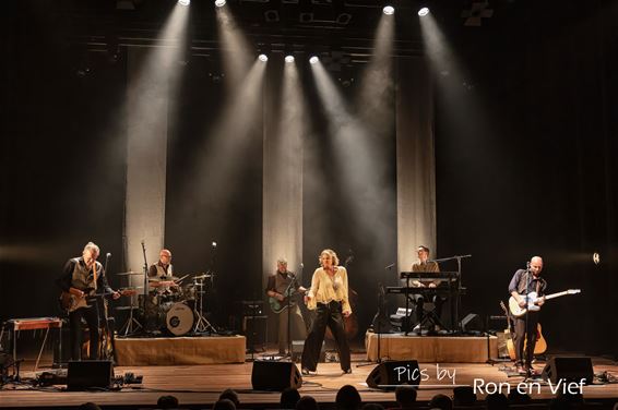 Barbara Dex brengt country tot leven in Bree - Bree