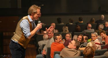 Pelt - Bas Birker met ‘Twee Procent’ in Palethe