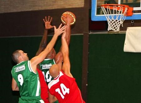 Basket: Lommel verliest van Zolder - Lommel