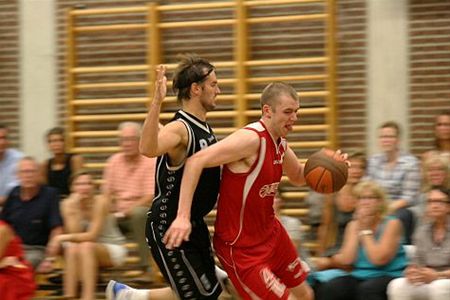 Basketbal: K-Kontrol uitgebekerd - Lommel