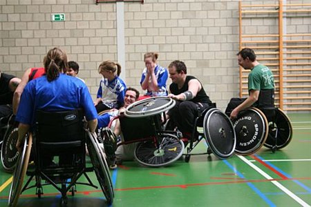 Basketten met de begeleiders - Pelt