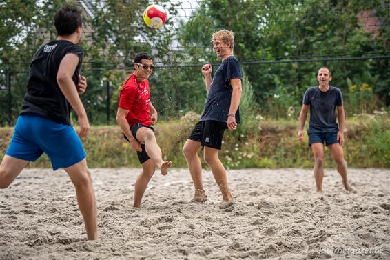 Beachvolley op nat zand - Pelt