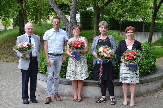 Begeleiders AVO in de bloemetjes - Lommel