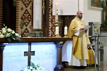 Begrafenissen en misintenties in kerken - Beringen & Leopoldsburg