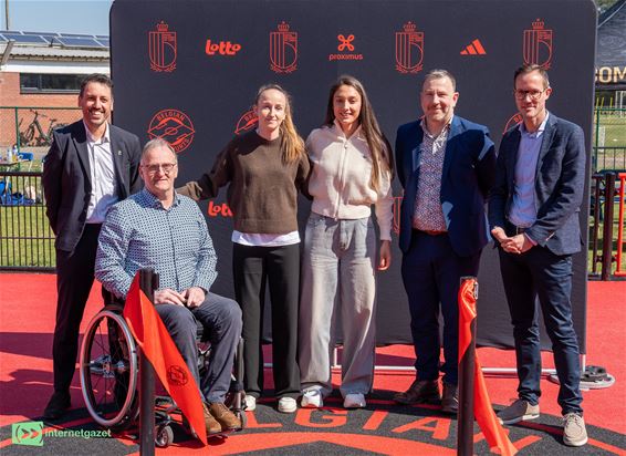 Belgain Red Court in Peer geopend - Peer