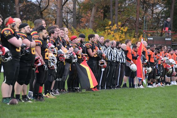 Belgian Barbarians verslaan Nederland - Beringen