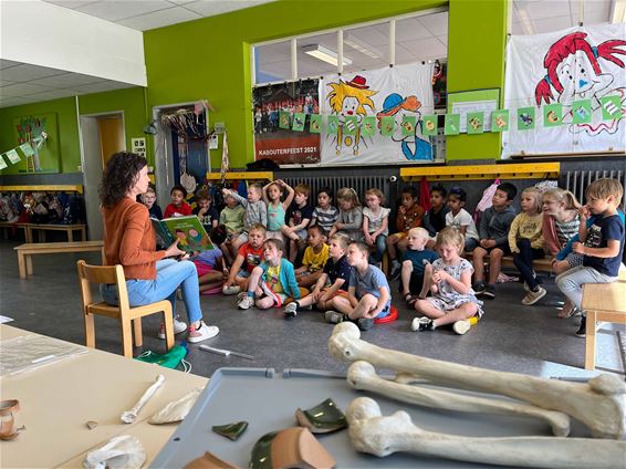 Beringse kleuters aan de slag rond archeologie - Beringen