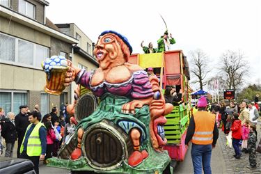 Beverlo maakt zich klaar voor carnaval - Beringen