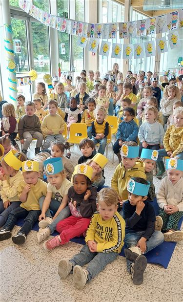 Bezoek van Aya brengt verwondering en plezier - Hamont-Achel