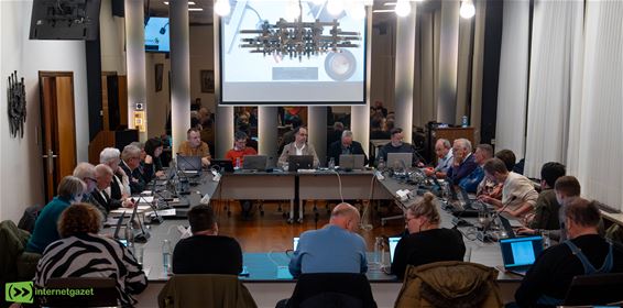 Bezorgdheid over ouderenbeleid en zorgcapaciteit - Hamont-Achel