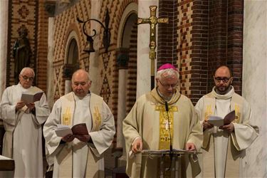 Bisschop installeert pastorale eenheid St.-Barbara - Beringen