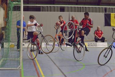 BK Cyclobal Het Zwarte Goud Beringen - Beringen