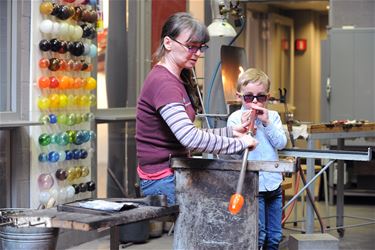 Blaas je eigen paasei - Lommel