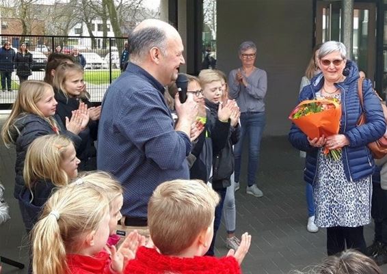 Bloemen voor de eetjuf - Overpelt