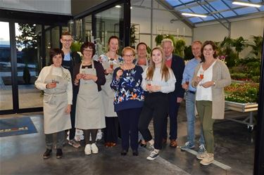 Bloemenhuis Ixora heropend - Lommel