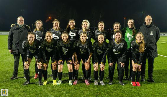 Bocholter VV-dames in beeld bij Kadijk SK - Bocholt