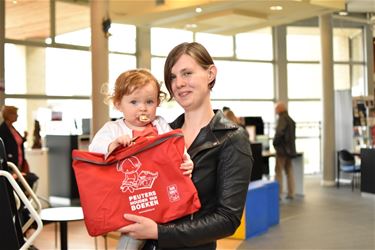 Boekbaby's in bib van Beringen, een groot succes - Beringen