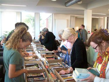 Boekenverkoop ten voordele 11.11.11 - Lommel