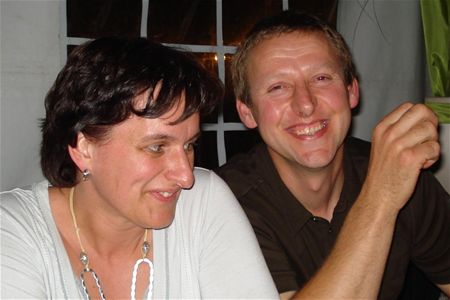 Boer Bert en Carine trakteren op hoeve-ijs! - Hamont-Achel