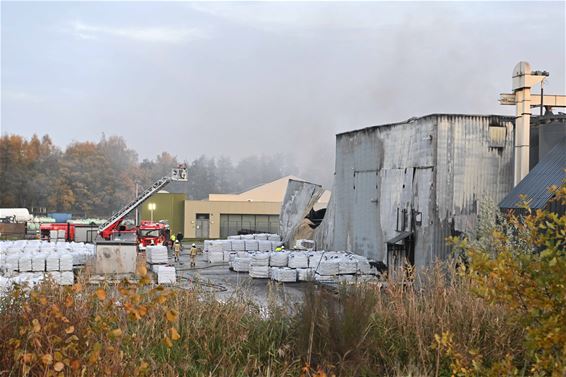 Grote brand op Industriezone West-Limburg - Beringen & Leopoldsburg