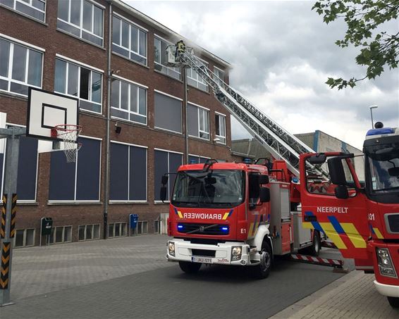 Brandoefening in het college - Neerpelt