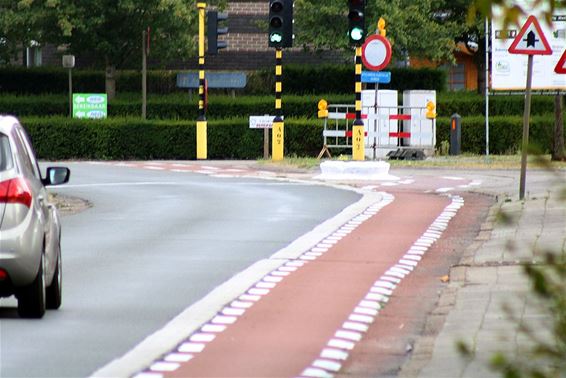 Breder fietspad, smallere rijstrook op Ringlaan - Pelt