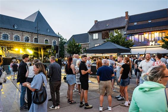 Bree - Bree telt af naar Bree Live