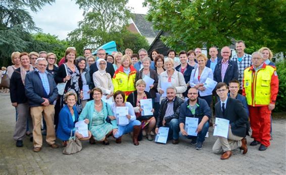 Brevetten Rode Kruis uitgereikt - Lommel