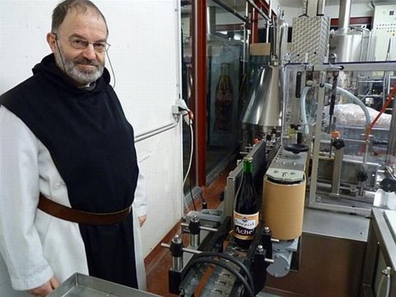 Brouwerij Achelse Kluis heeft etiketteermachine - Hamont-Achel