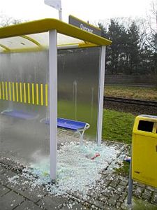 Bushokje vernield - Overpelt