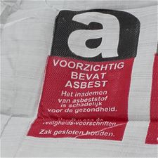 Buurt bezorgd om asbestafval - Beringen