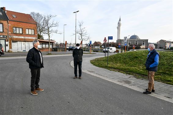 Buurt klaagt over onduidelijke verkeerssituatie - Beringen