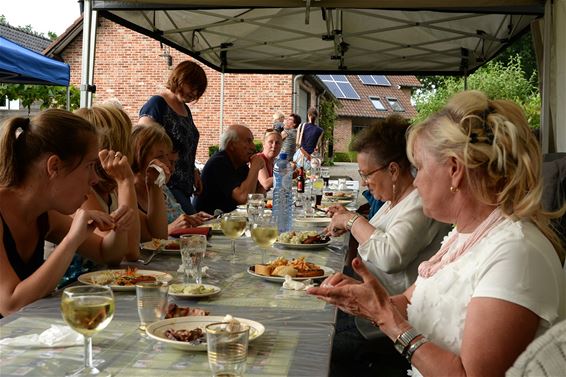 Buurt Schansstraat feest voor de 25ste keer - Overpelt