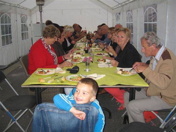 Buurtfeest in de Beekstraat - Overpelt