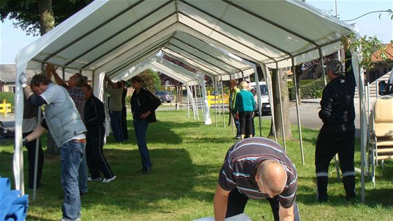 Buurtfeest in de Roerdompstraat - Lommel