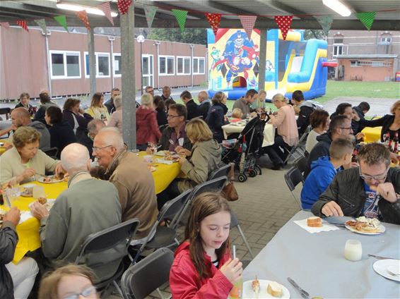 Buurtfeesten in de 'Vloeterdijk' - Overpelt