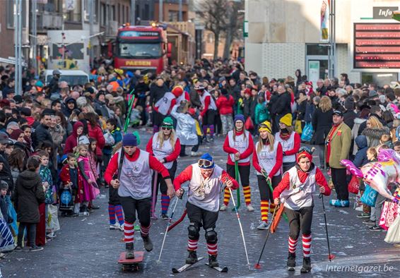 Carnavalsstoet trok uit - Overpelt