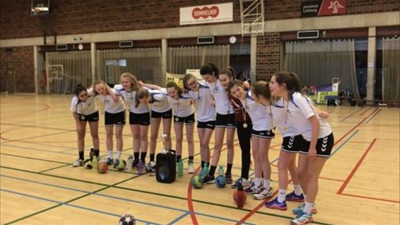 Cadetten Agnetencollege Limburgs kampioen - Peer