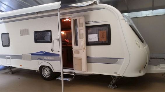 Caravan gestolen in Kleine Brogel - Peer