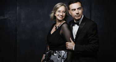 Carles Lama en Sofia Cabruja te gast in Casino - Beringen