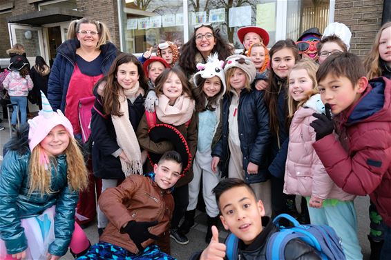 Carnaval en Manipest in SBS Koersel - Beringen