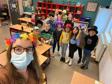 Carnavalsgekte in de Clementiaanschool - Pelt