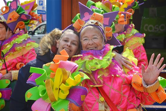 Carnavalsstoet trok door het centrum - Lommel