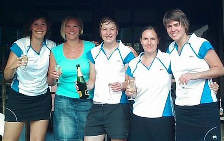 Champagne voor de dames - Overpelt
