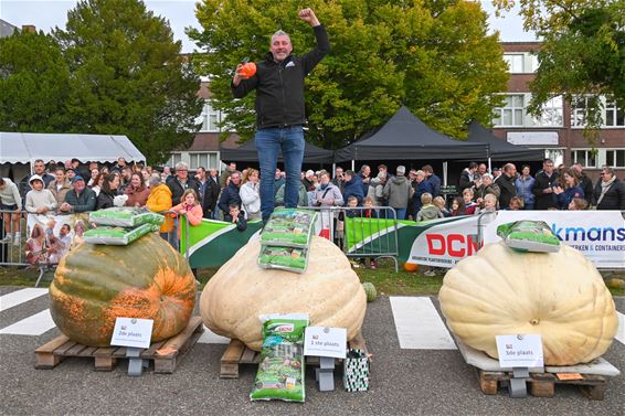 Chris Vanderstichelen heeft zwaarste pompoen - Lommel