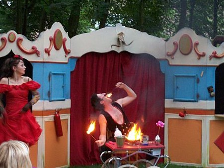 Circusgroep met vuurspuwer - Lommel