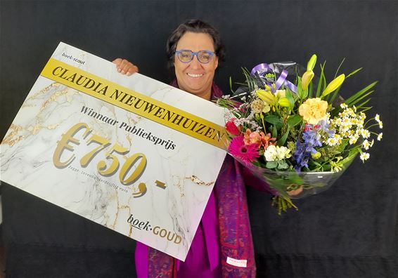 Claudia Nieuwenhuizen wint publieksprijs BoekGoud - Hamont-Achel
