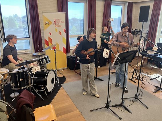 Creatia geeft EMJ-weekend extra kleur - Pelt